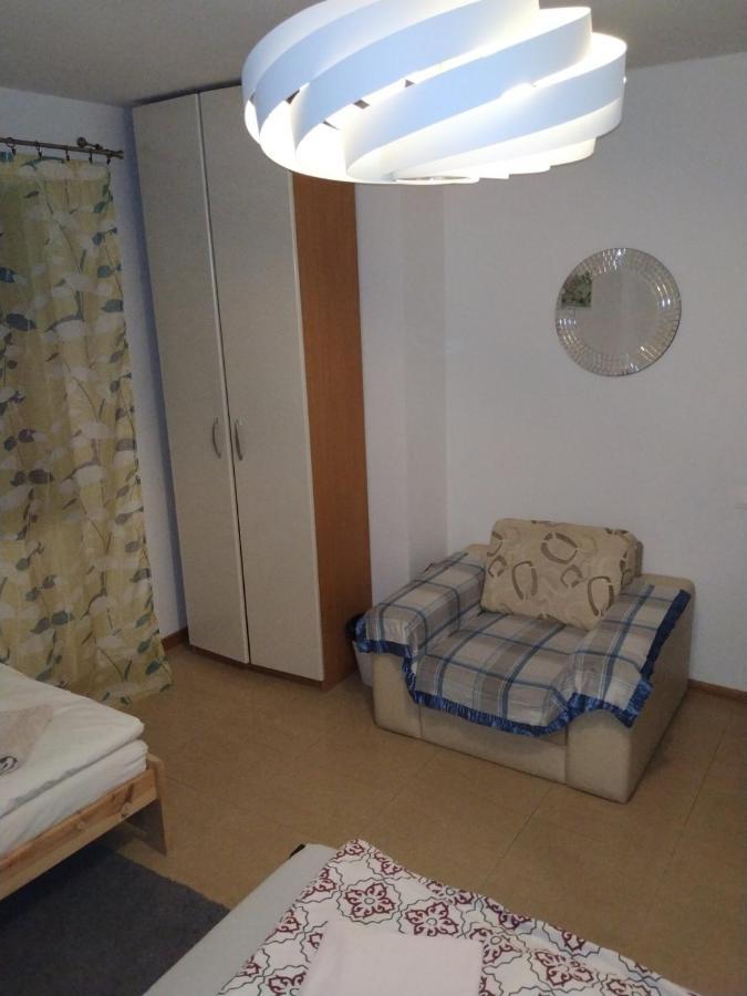 Ochota Forest Guest House Varsovia Exterior foto